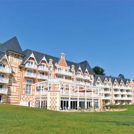 Résidence b'o cottage - b'o resort thermal & spa, hotel di Bagnoles de l'Orne