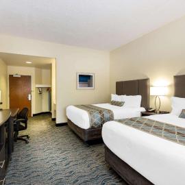 Baymont by Wyndham Des Moines Airport，德梅因的飯店