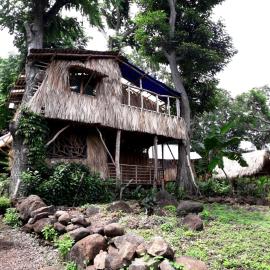 El Bamboo Cabins, hôtel à Balgue