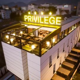 Privilege Hotel & Spa, hotel u Tirani