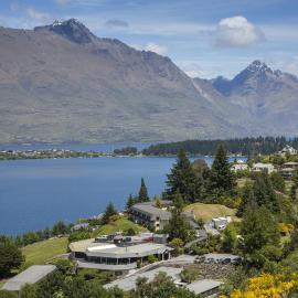 Holiday Inn Queenstown Frankton Road by IHG
