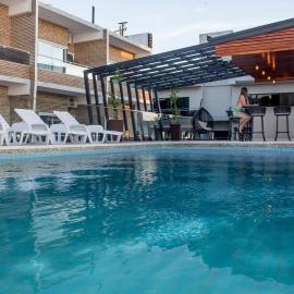 Hotel Puesta del Sol, хотел в Енкарнасион