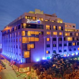 Radisson Blu Martinez Beirut, hotel em Beirute