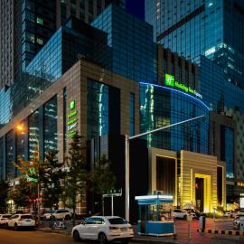Holiday Inn Express Shenyang North Station by IHG, hotel v destinaci Šen-jang