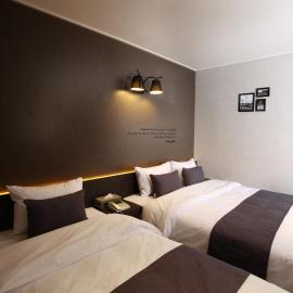 S& Hotel, hotel Tedzsonban
