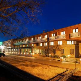 Hotel Pagony Wellness, hotel in Nyíregyháza