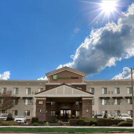 Holiday Inn Express Hotel & Suites Lincoln-Roseville Area by IHG, hotel en Roseville