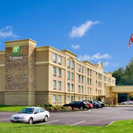 Holiday Inn Express & Suites West Long Branch - Eatontown by IHG, hotel West Long Branchben
