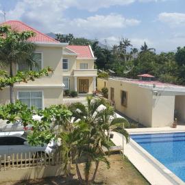 Beach Garden Hotel, hotel en Dili