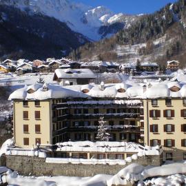 Hotel Tavernier, hotel din Courmayeur