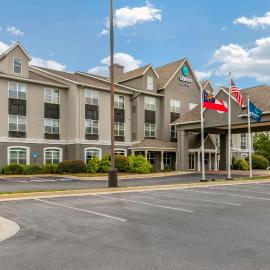 Clarion Pointe Columbus-Bradley Park, Hotel in Columbus