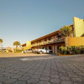 HOTEL & SUITES MARROD, hotel a Chihuahua