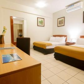 El Dorado Express Hotel, מלון באיקיטוס