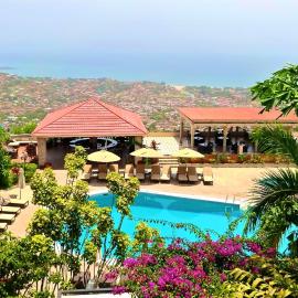 The Country Lodge Hotel, hotel din Freetown