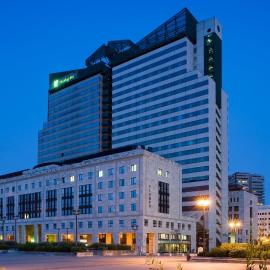 Holiday Inn Naples by IHG, hotel v Neapole