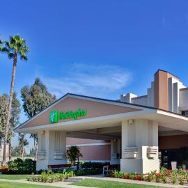 Holiday Inn Hotel & Suites Anaheim by IHG, מלון באנהיים