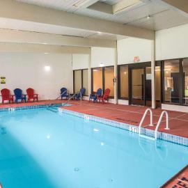 Fairmount Inn & Suites - Stroudsburg, Poconos, מלון בדלאוור ווטר גאפ