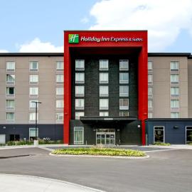 Holiday Inn Express & Suites Oshawa Downtown - Toronto Area by IHG, hotel en Oshawa