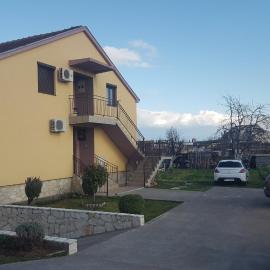 Hostel Vera - Airport Podgorica, hotel di Podgorica