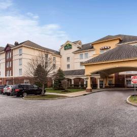 La Quinta by Wyndham Islip - MacArthur Airport, hotell i Bohemia
