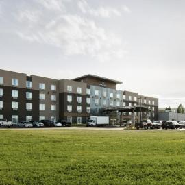 Pomeroy Inn & Suites Prince George, khách sạn ở Prince George