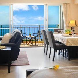 Wisteria Condominium Resort، فندق في موتوبو