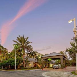 La Quinta by Wyndham Ft. Lauderdale Plantation
