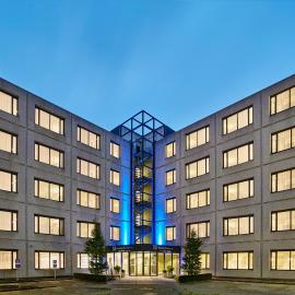 Viesnīca Holiday Inn Express Amsterdam - Schiphol by IHG Hofdorpā