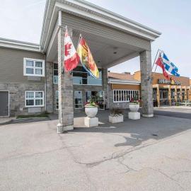 Econo Lodge Inn & Suites, hotel v mestu Montmagny