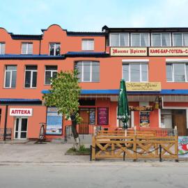 Monte-Kristo Hotel، فندق في كامياننيتس - بوديلسكيي