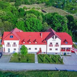 Viesnīca Borhotel Sziluett Farkasmály pilsētā Ģenģeša