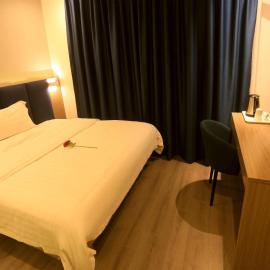 7Days Premium Shenzhen High Speed Rail North Station Minzhi Branch, hotel di Shenzhen