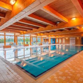 Park Holiday Congress & Wellness Hotel, hotel sa Prague