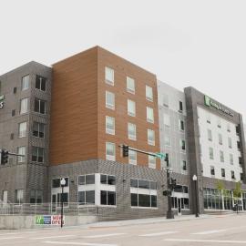 Holiday Inn Express & Suites Omaha Downtown Old Market by IHG, hotel en Omaha