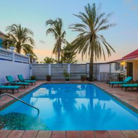 Sugar Apple Bed and Breakfast, khách sạn ở Christiansted