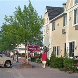 Court Plaza Inn & Suites of Mackinaw, hotel em Mackinaw City