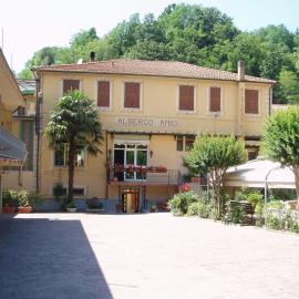 Albergo Amici, hotell sihtkohas Varese Ligure