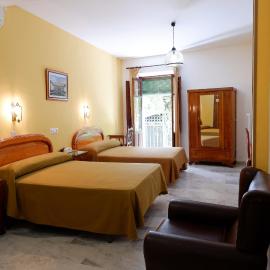 Hotel Central, hotel u gradu Lanjaron