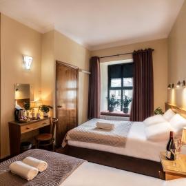 Holiday Hotel, hotel a Galway