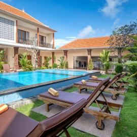 Tom's Inn Pecatu, viešbutis mieste Uluvatu