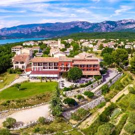 Auberge des Salles, hotel v mestu Les Salles-sur-Verdon