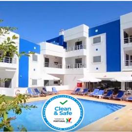 Vicentina Hotel، فندق في ألخيزور