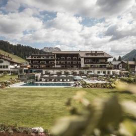 Hotel Arlberg Lech: Lech am Arlberg'de bir otel