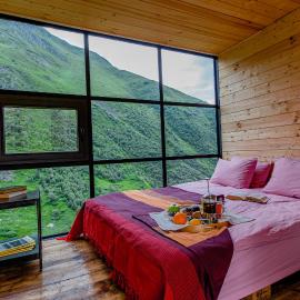 Fifth Season, khách sạn ở Jut'a
