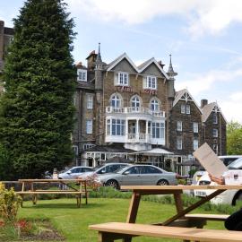 Cairn Hotel, готель у місті Гаррогейт