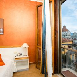Hotel Roma, hotel em Pisa