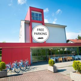 Simbol Hostel & Rooms with Free Private Parking, hotel en Liubliana