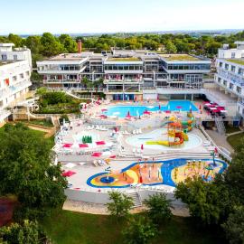 Hotel Delfin Plava Laguna, hotell i Poreč