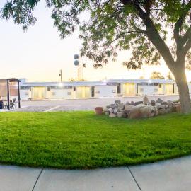 Blue Sage Inn & Suites: Blanding şehrinde bir otel