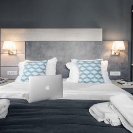 Meliton Inn Hotel & Suites by the beach